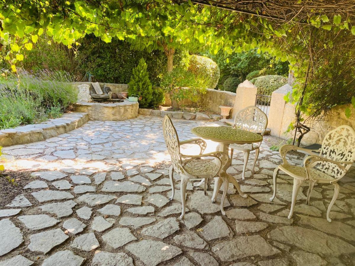 Gite Des Carmes And Spa Le Thor Dış mekan fotoğraf
