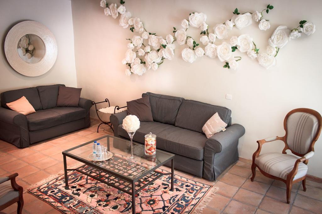 Gite Des Carmes And Spa Le Thor Dış mekan fotoğraf