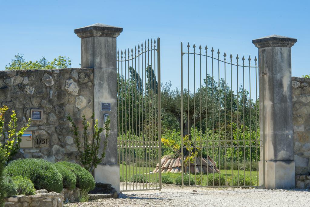 Gite Des Carmes And Spa Le Thor Dış mekan fotoğraf